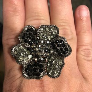 Gray and black metal flower ring